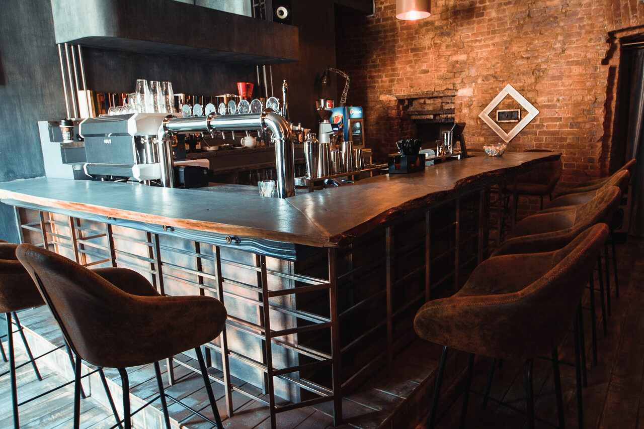 Арендовать Hedonist. Лаунж -лофт в историческом центре Петербурга