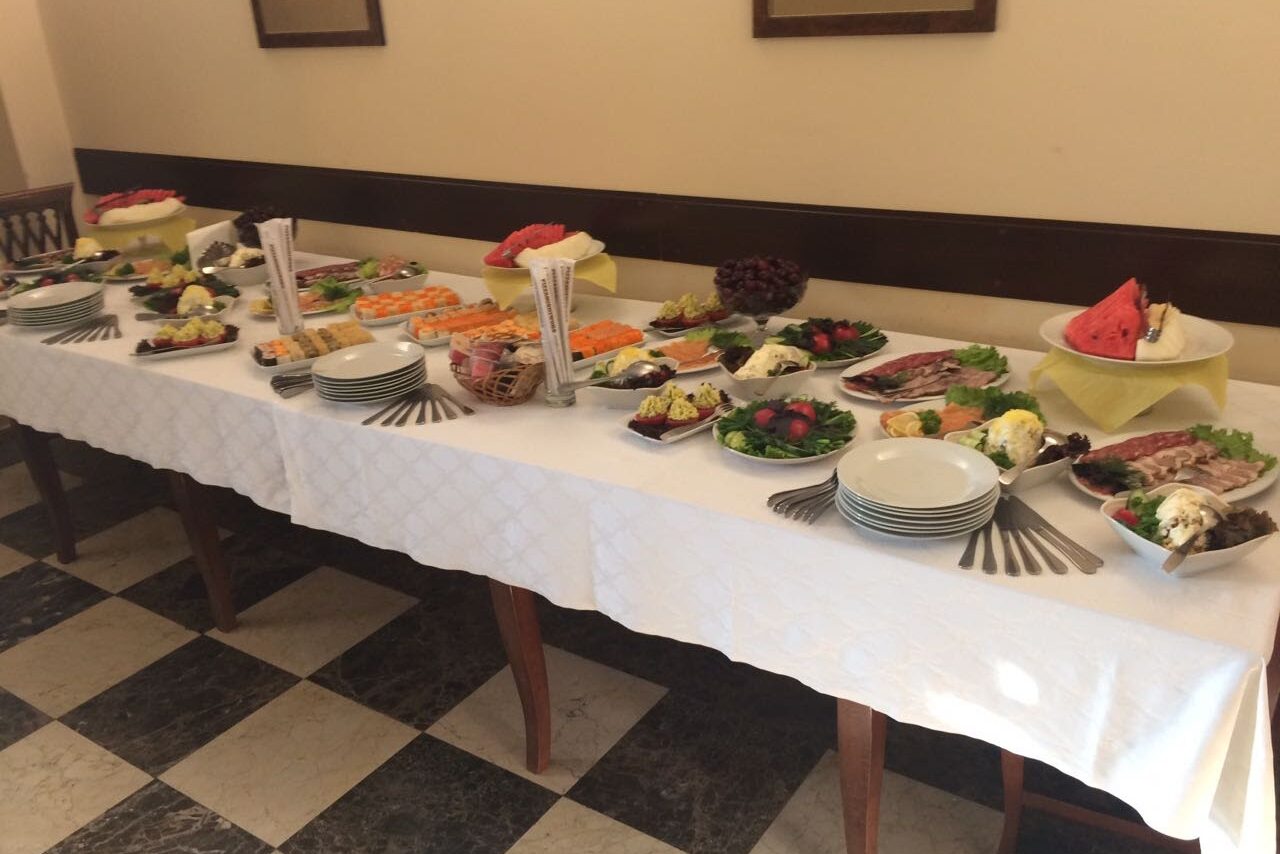 Арендовать Банкетный зал с верандой