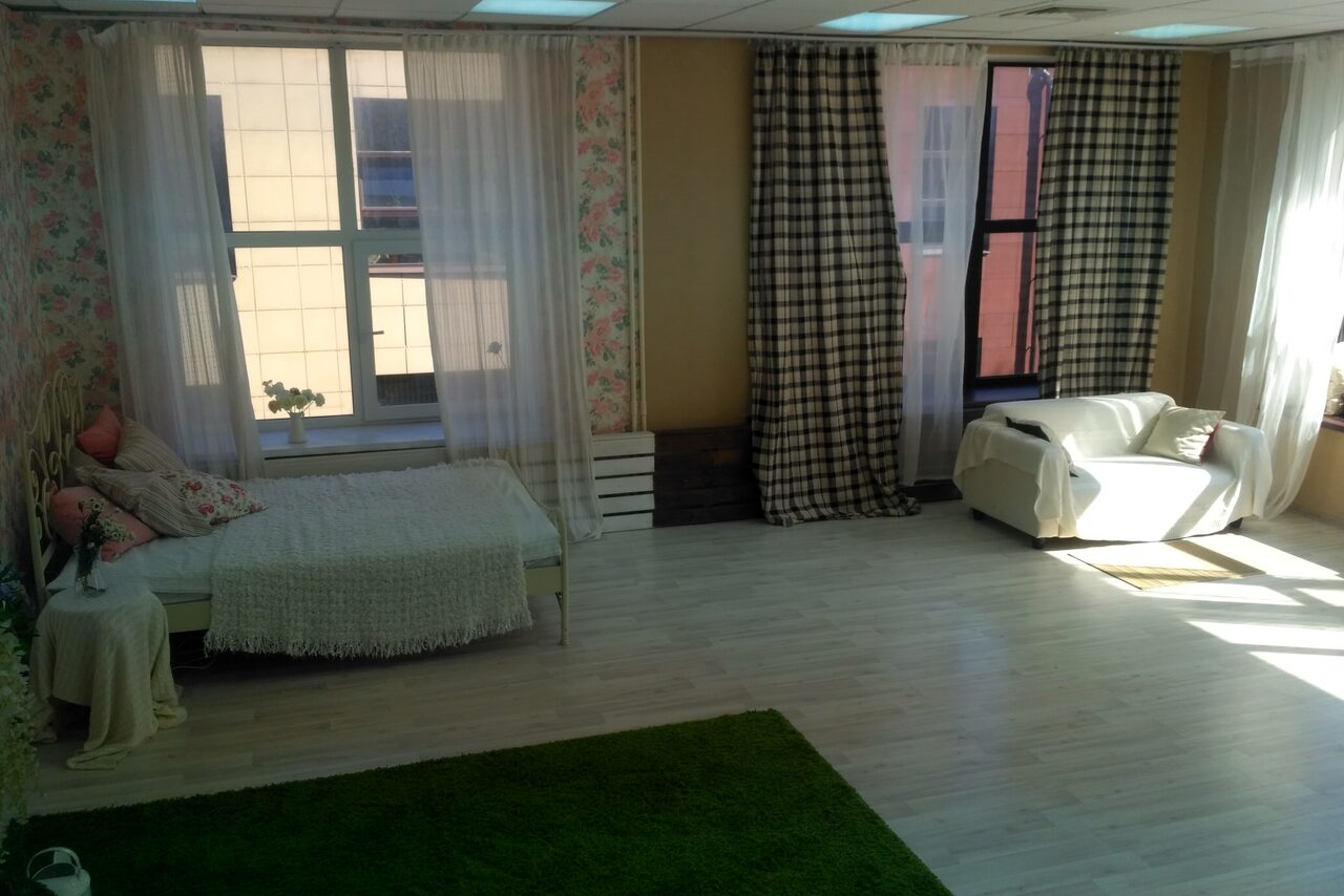 Арендовать Просторное светлое пространство фотостудии