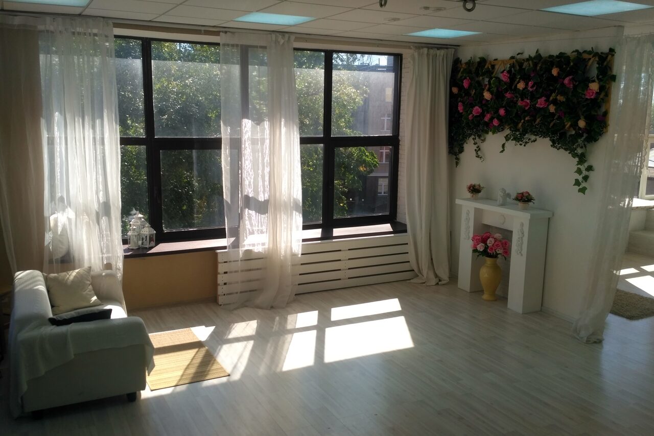 Арендовать Просторное светлое пространство фотостудии