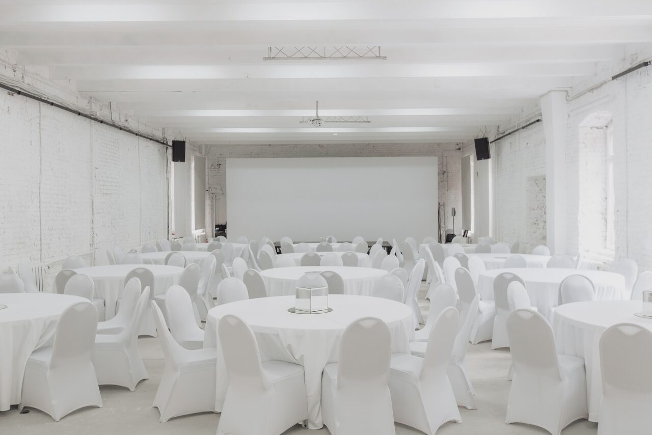 Арендовать  3F Loft. Большой белый лофт