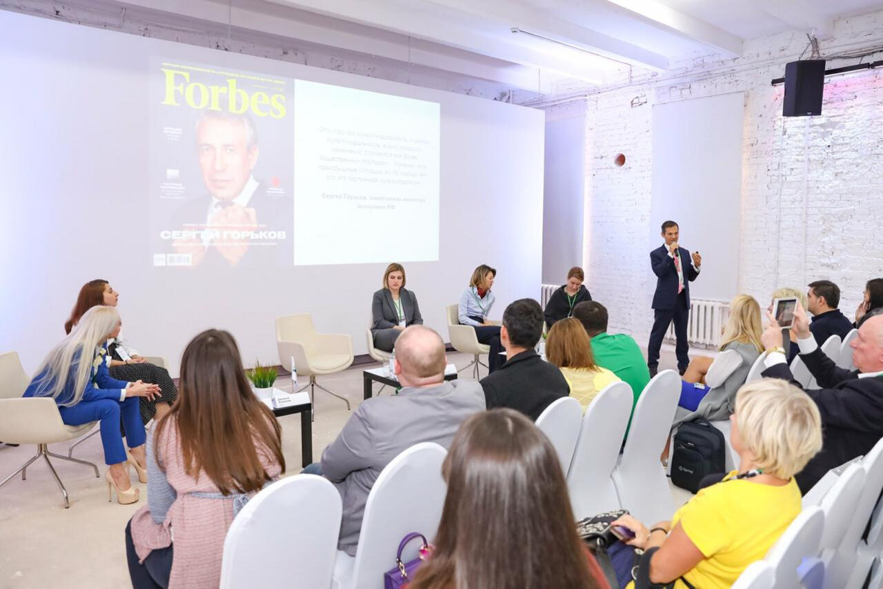 Арендовать  3F Loft. Большой белый лофт