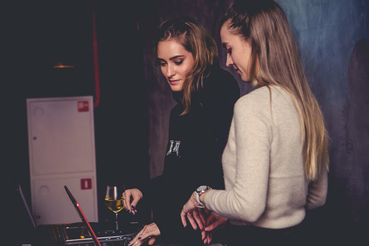 Арендовать "Брюс Ли"