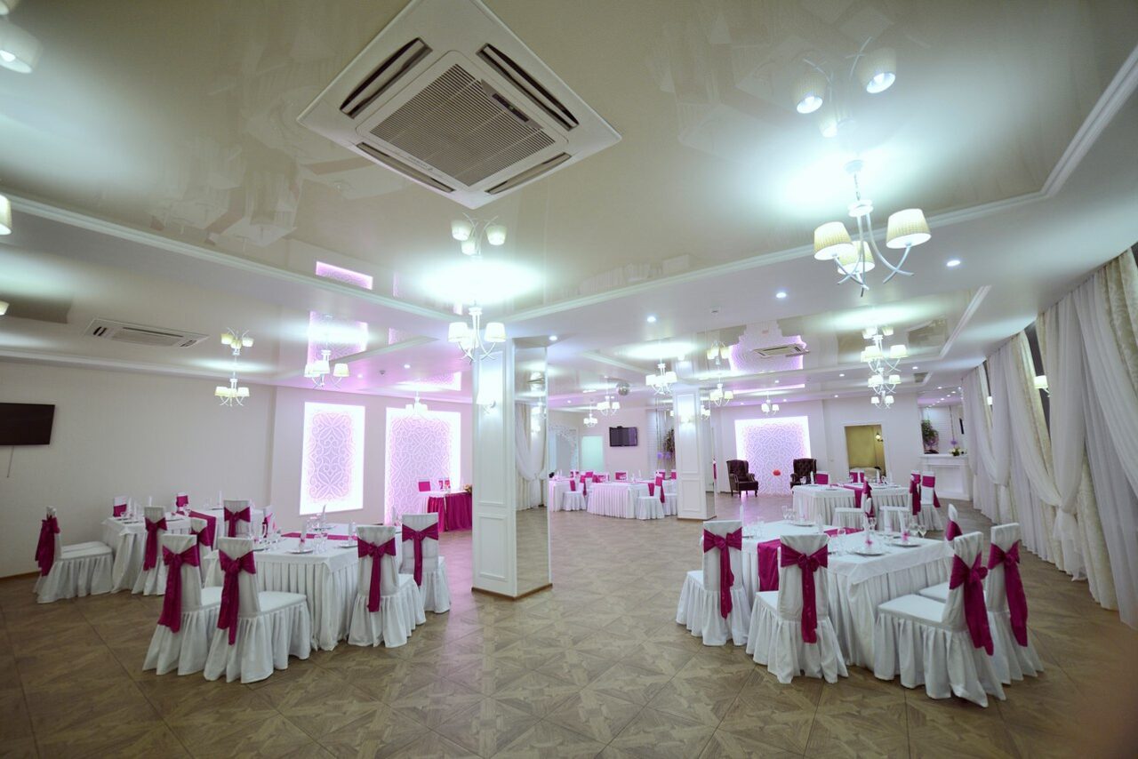 Арендовать Банкетный зал "Гармония"