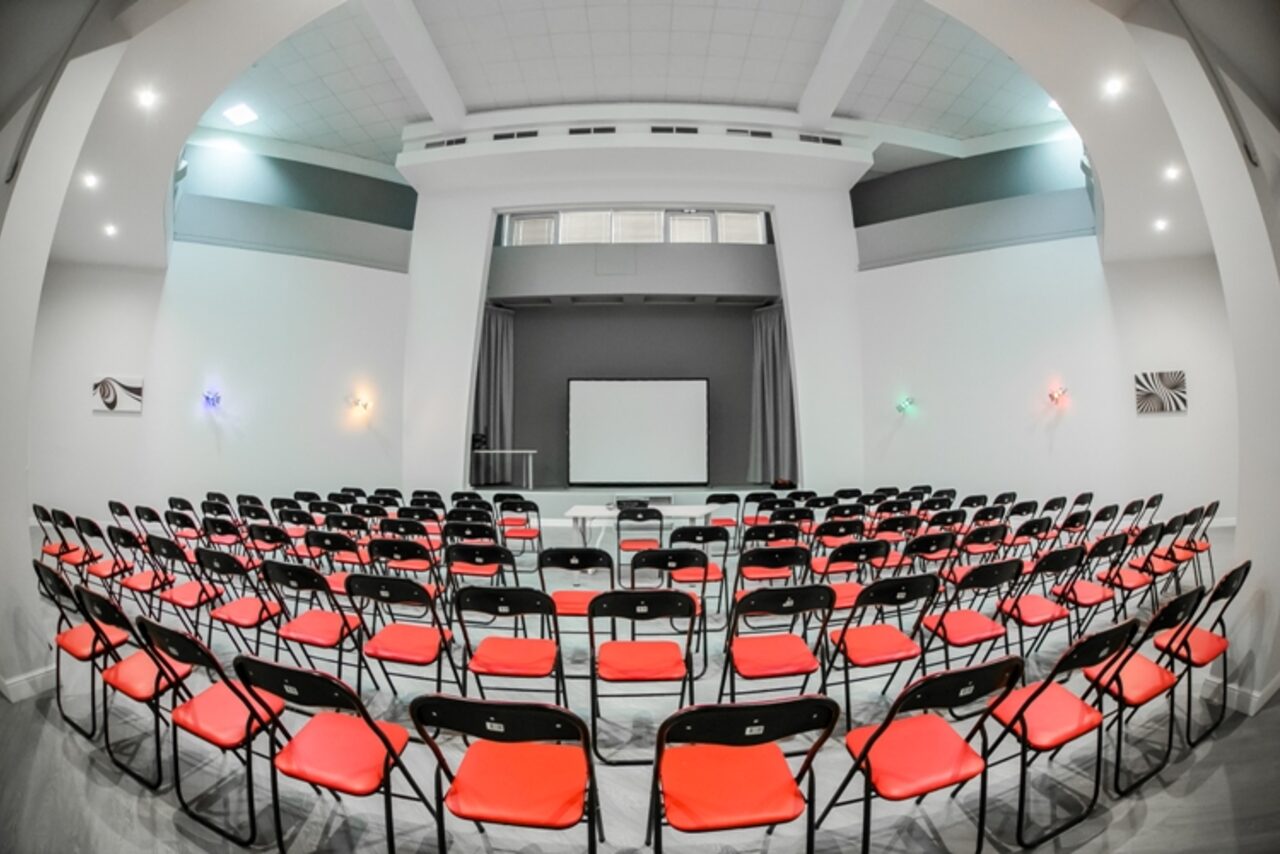 Арендовать Универсальное пространство для праздничных и деловых меропри