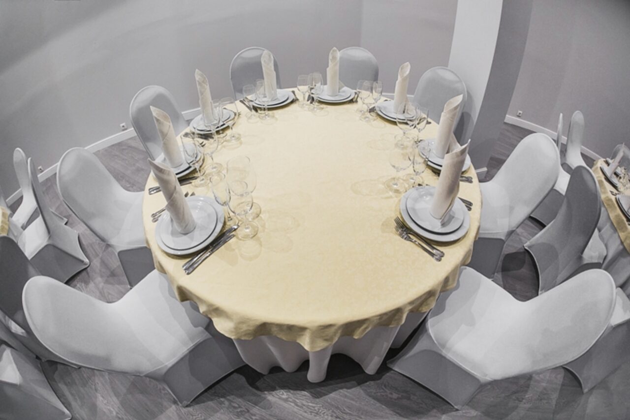 Арендовать Универсальное пространство для праздничных и деловых меропри