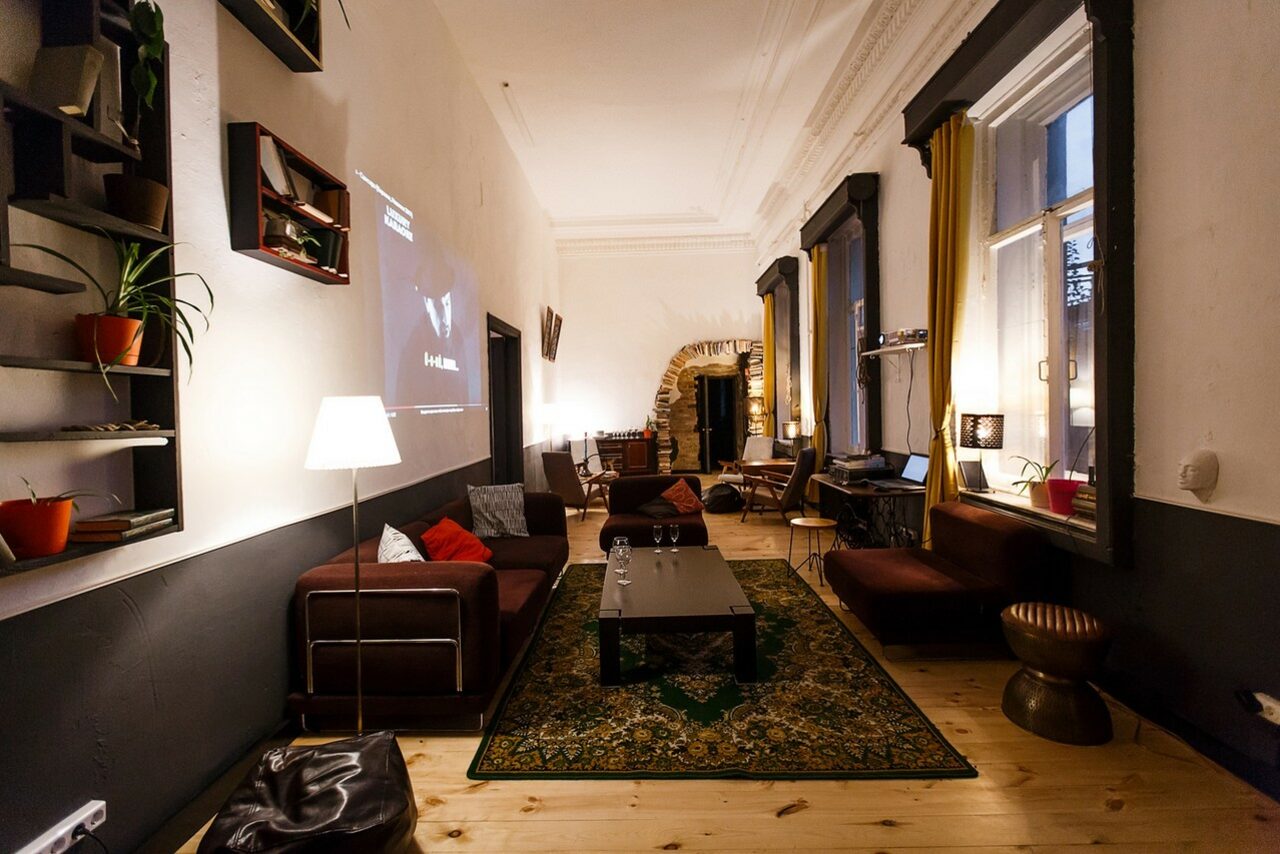 Арендовать A loft apartment on the Vaska