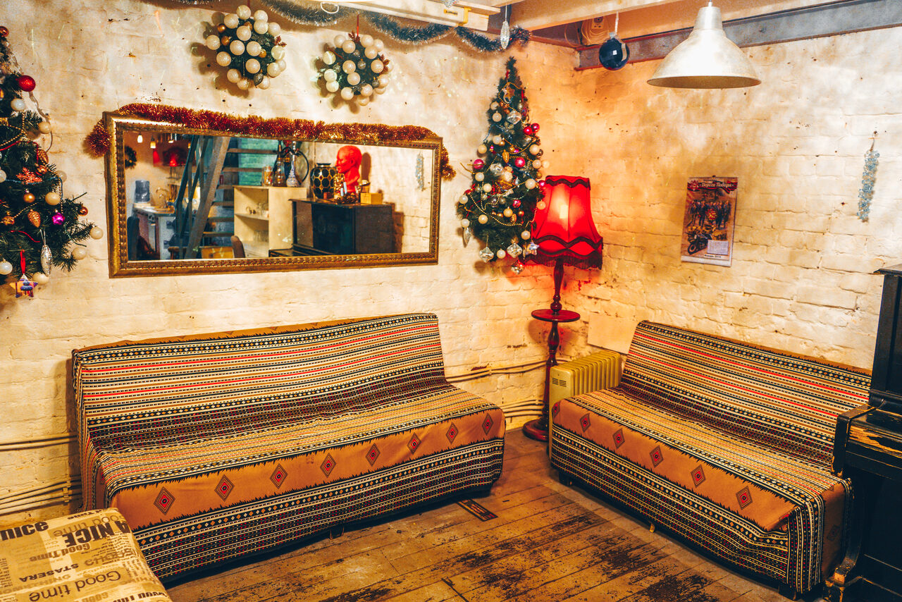 Арендовать Двухуровневый арт-лофт с собственной парковкой