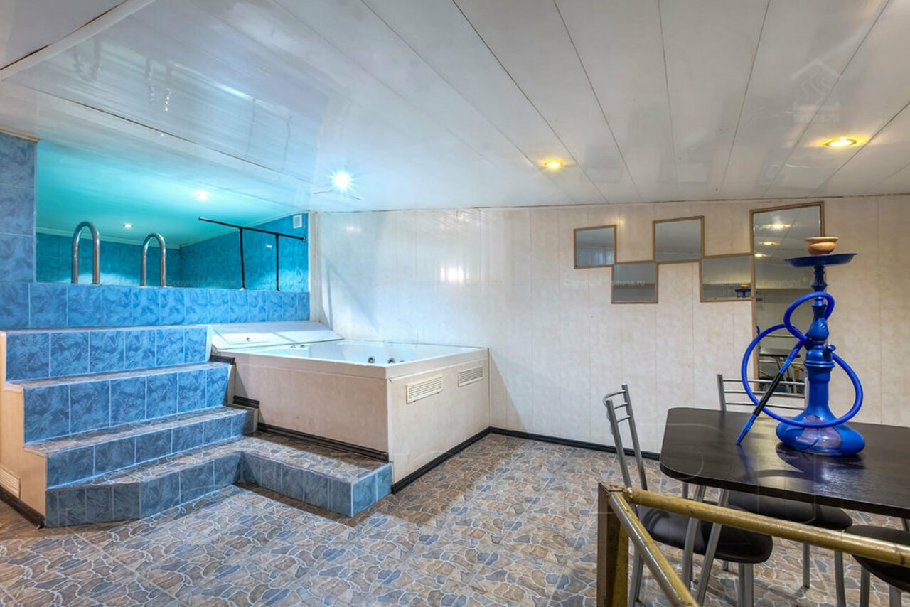 Арендовать Лофт с бассейном 