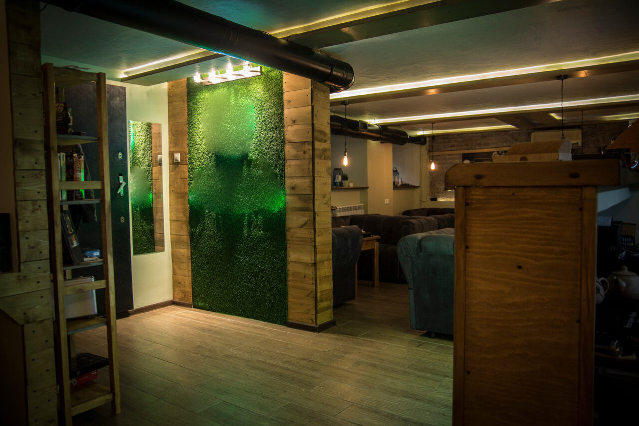 Арендовать Стильное пространство с мягкими диванами