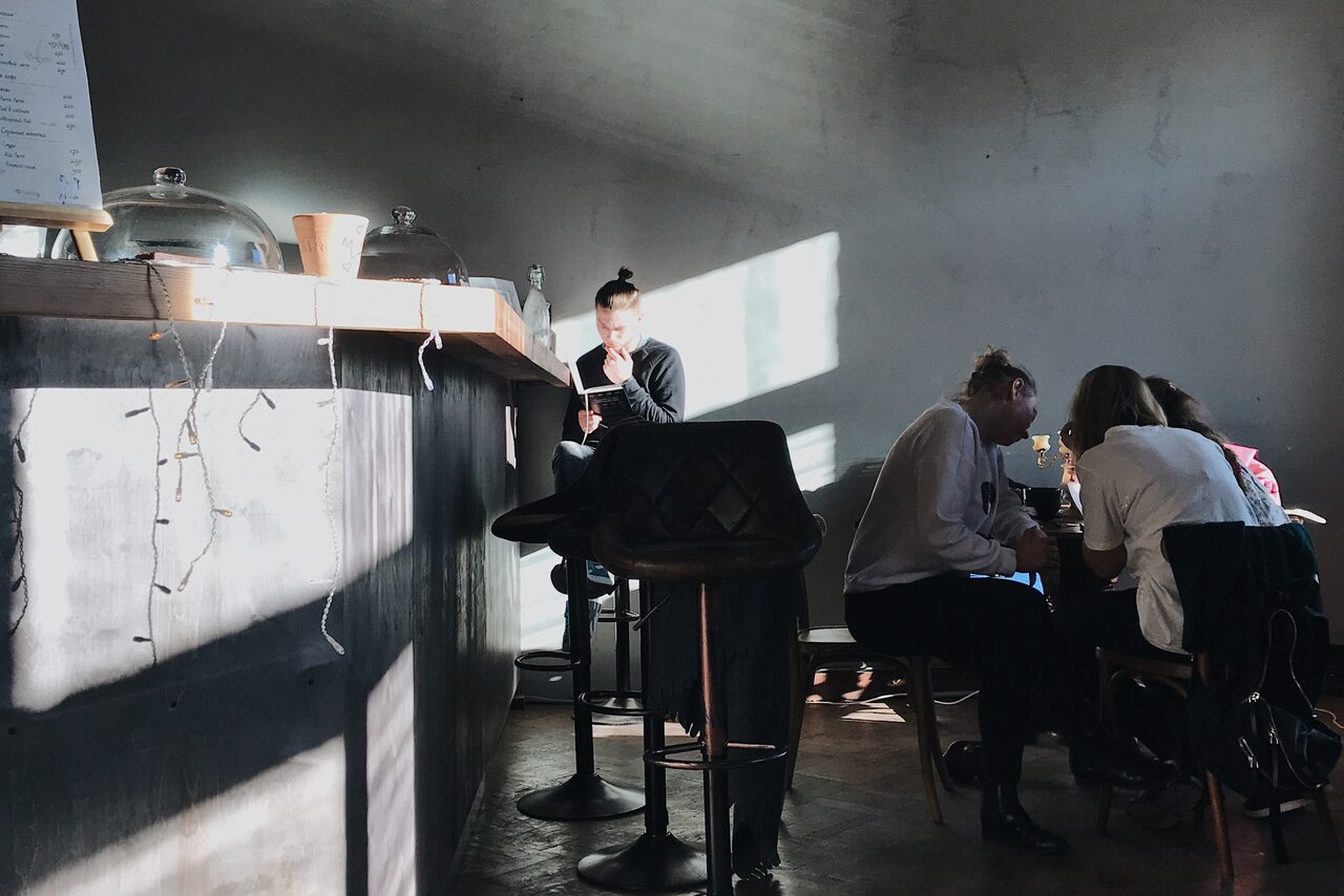 Арендовать Современное кафе – бывшая княжеская спальня