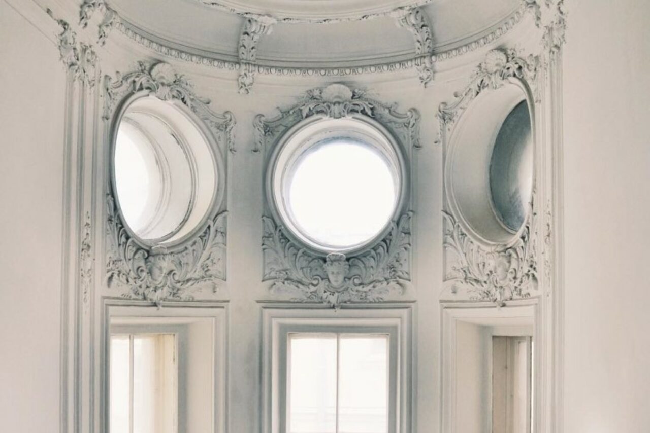 Арендовать Event-площадка с великолепными историческими интерьерам