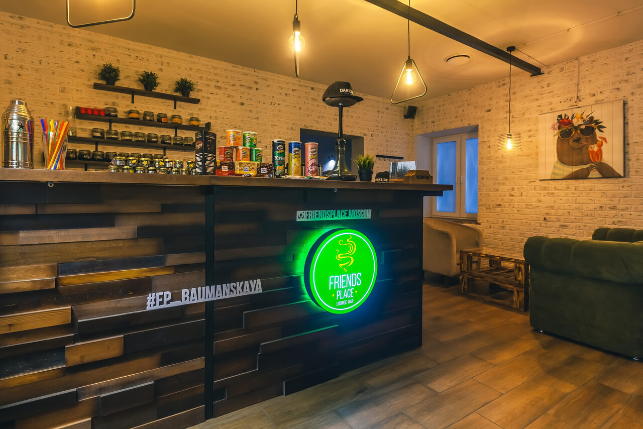 Арендовать Лаунж-бар Friends place на Бауманской