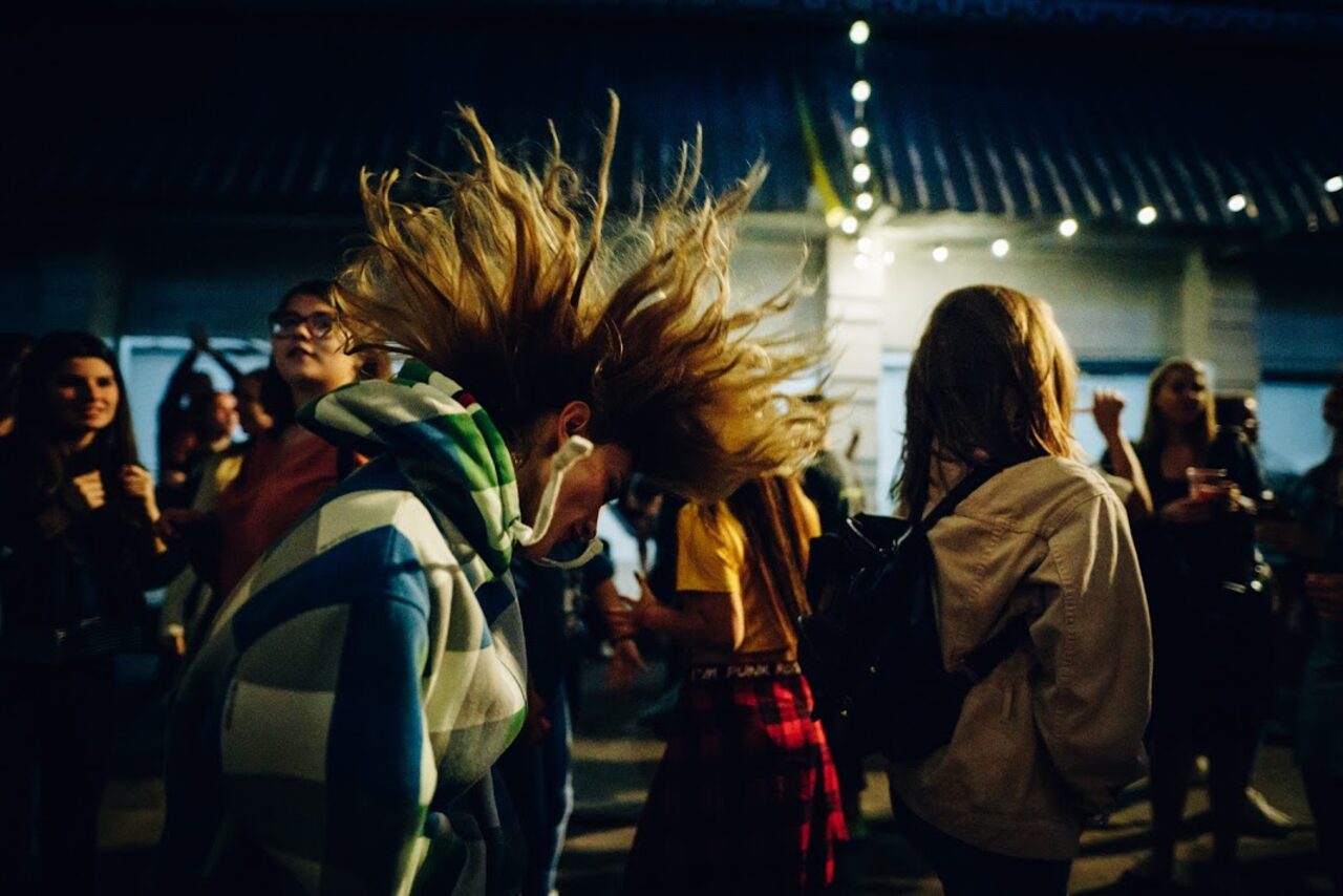 Арендовать Уютный маленький бар