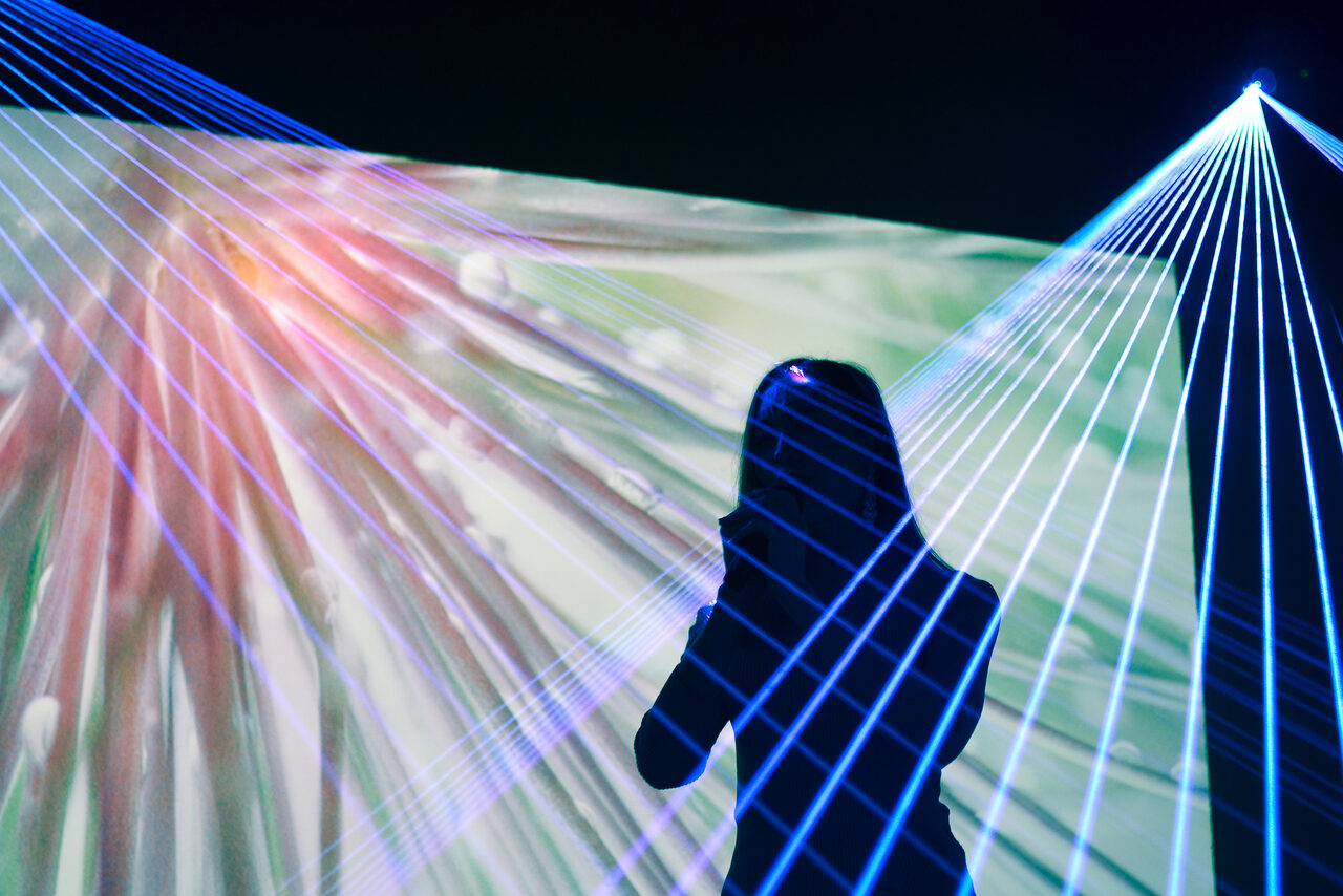 Арендовать Karaoke loft with light music