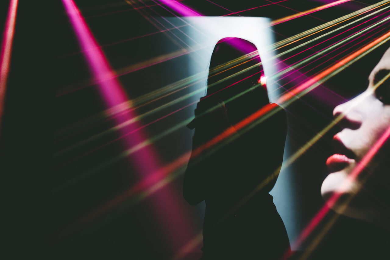 Арендовать Karaoke loft with light music