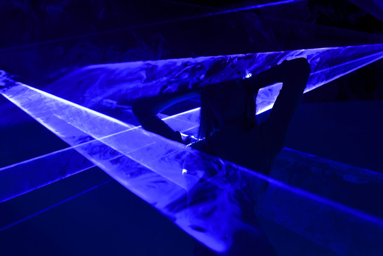 Арендовать Karaoke loft with light music