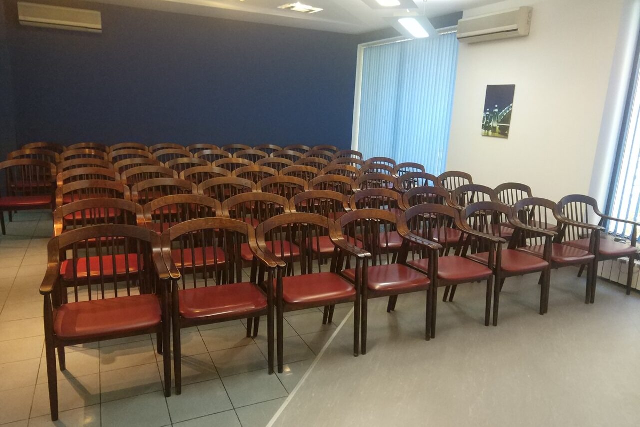 Арендовать Гостиница Русь