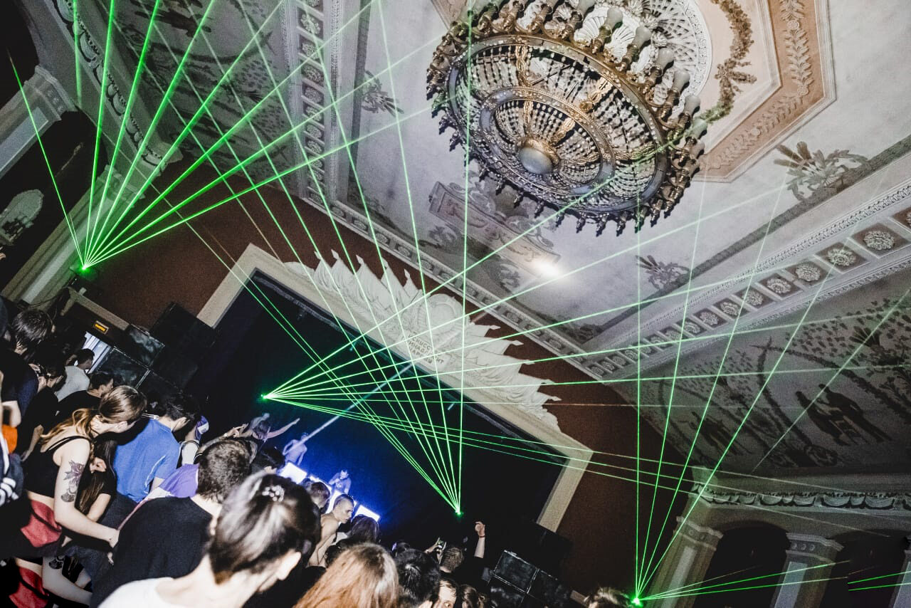 Арендовать Площадка с уникальным дизайном