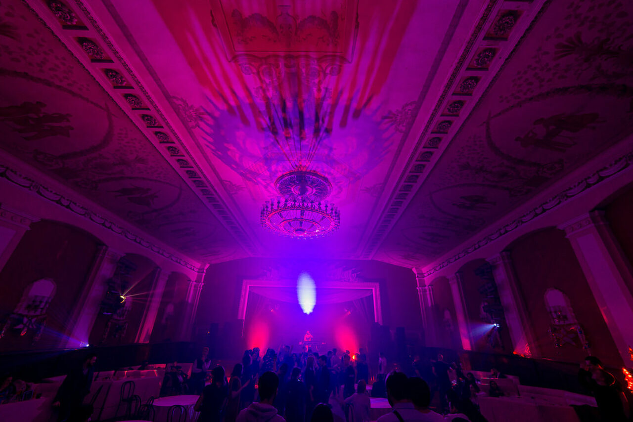 Арендовать Площадка с уникальным дизайном