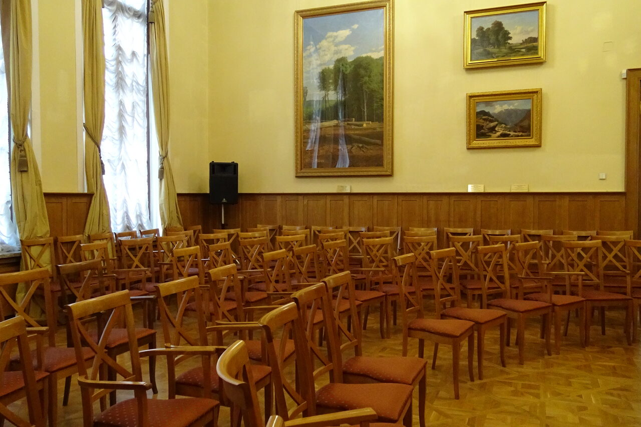 Арендовать Особняк в центре Москвы