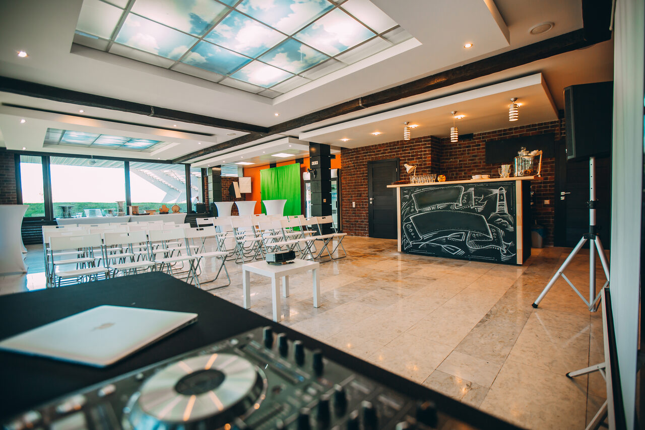 Арендовать LOFT на гребном Пространство для мероприятий любого формата