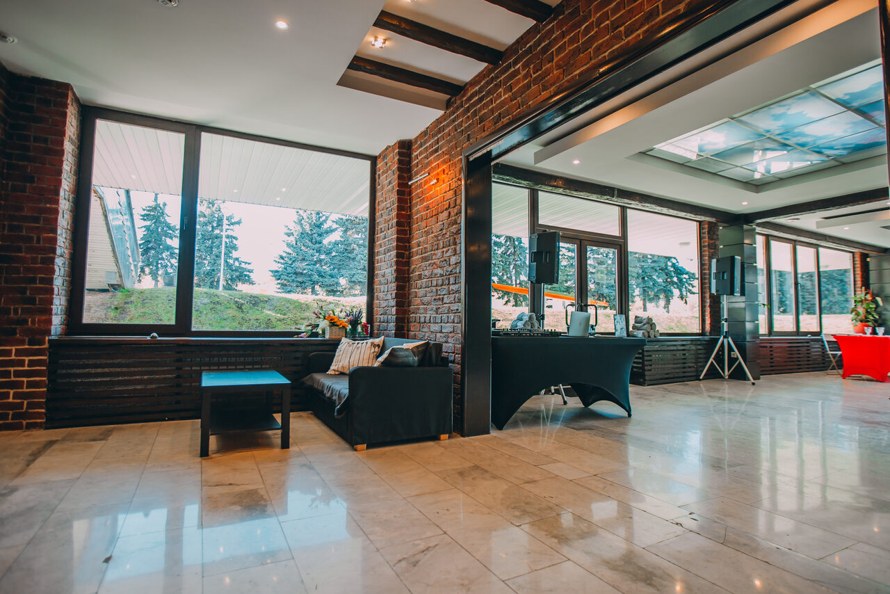 Арендовать LOFT на гребном Пространство для мероприятий любого формата