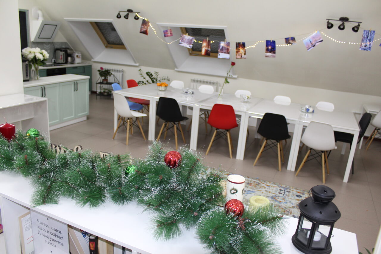 Арендовать Академия частной жизни Ларисы Ренар