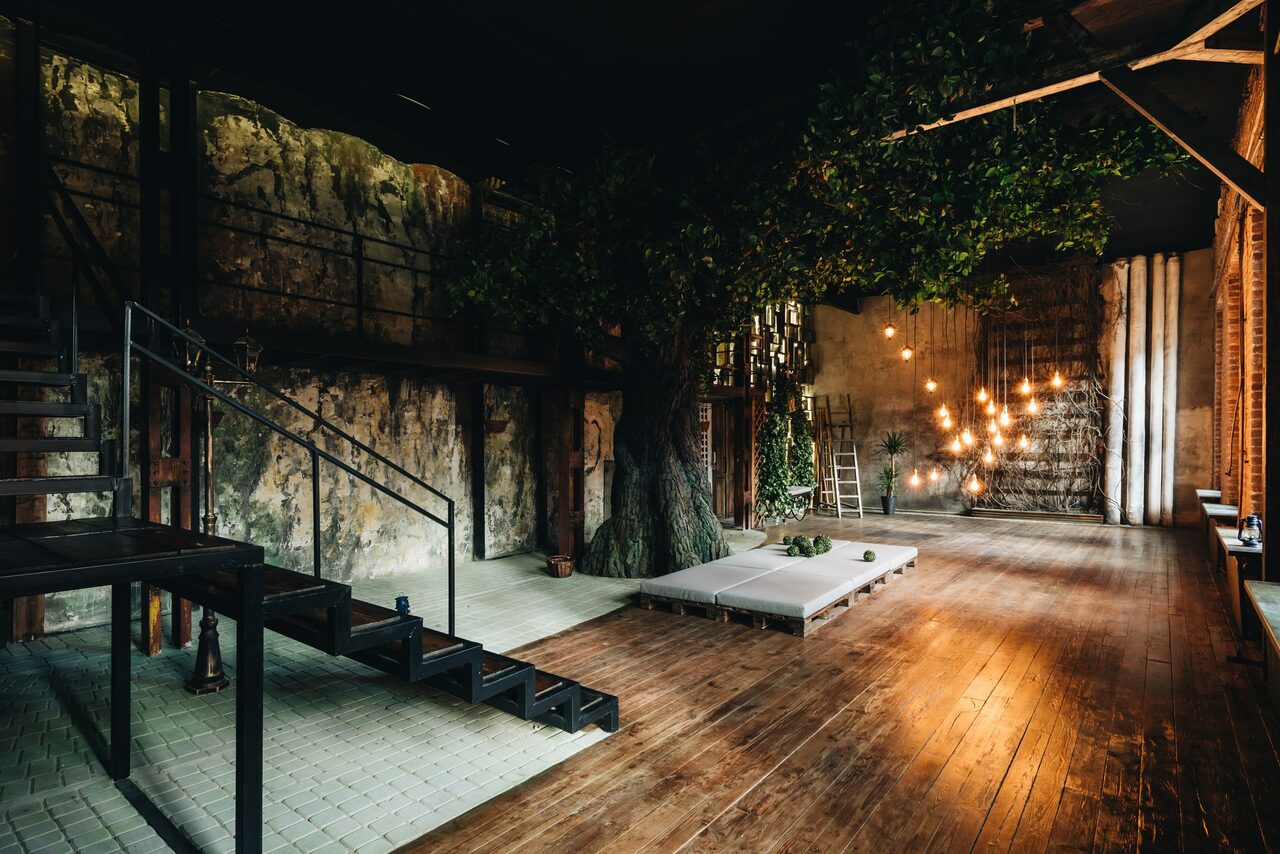 Арендовать Полигон. Эко-лофт Атмосферное лофт-пространство