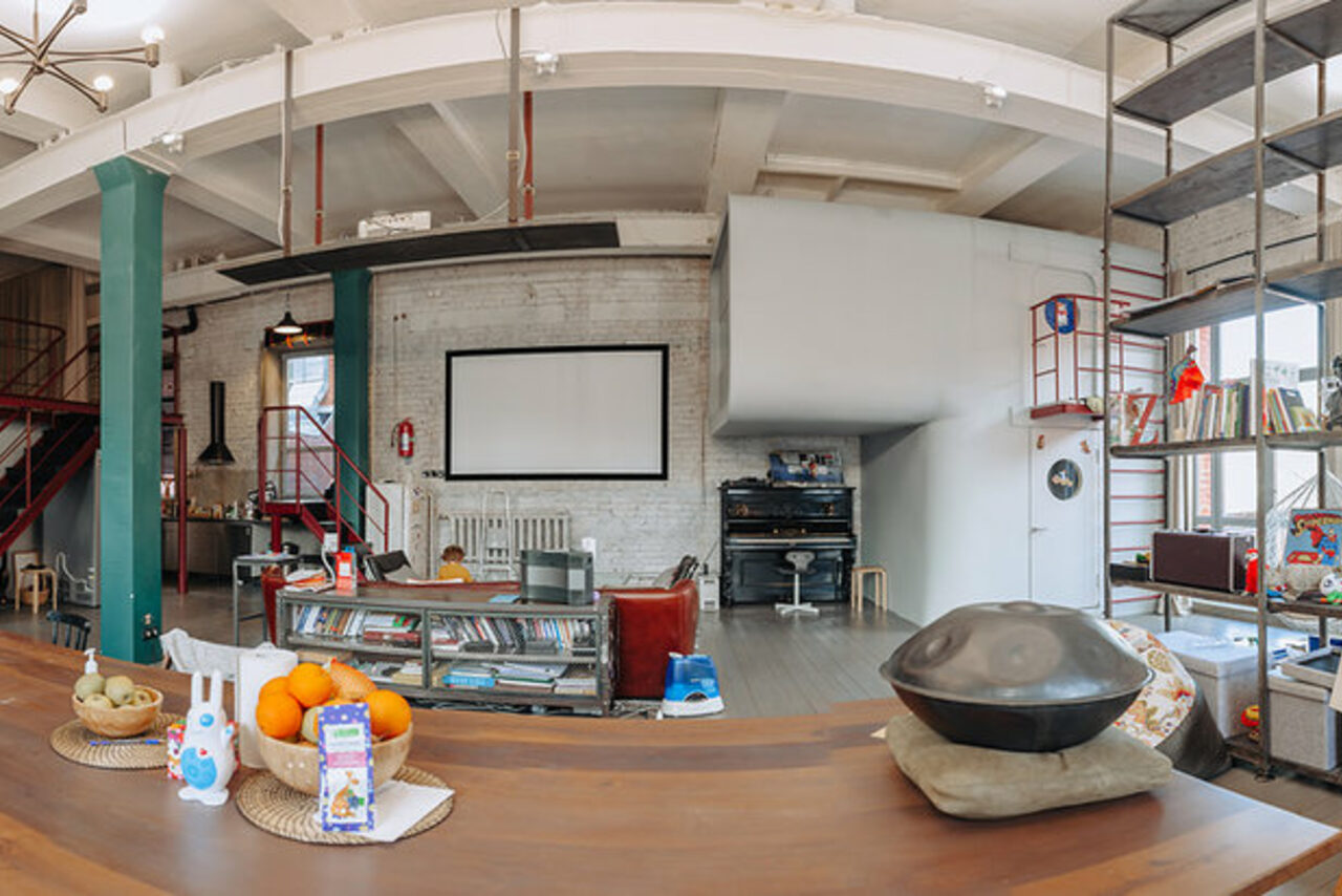 Арендовать Loft Bers. Трехэтажный лофт