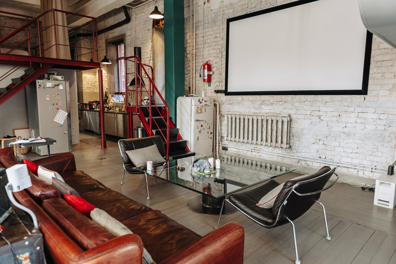 Арендовать Loft Bers. Трехэтажный лофт