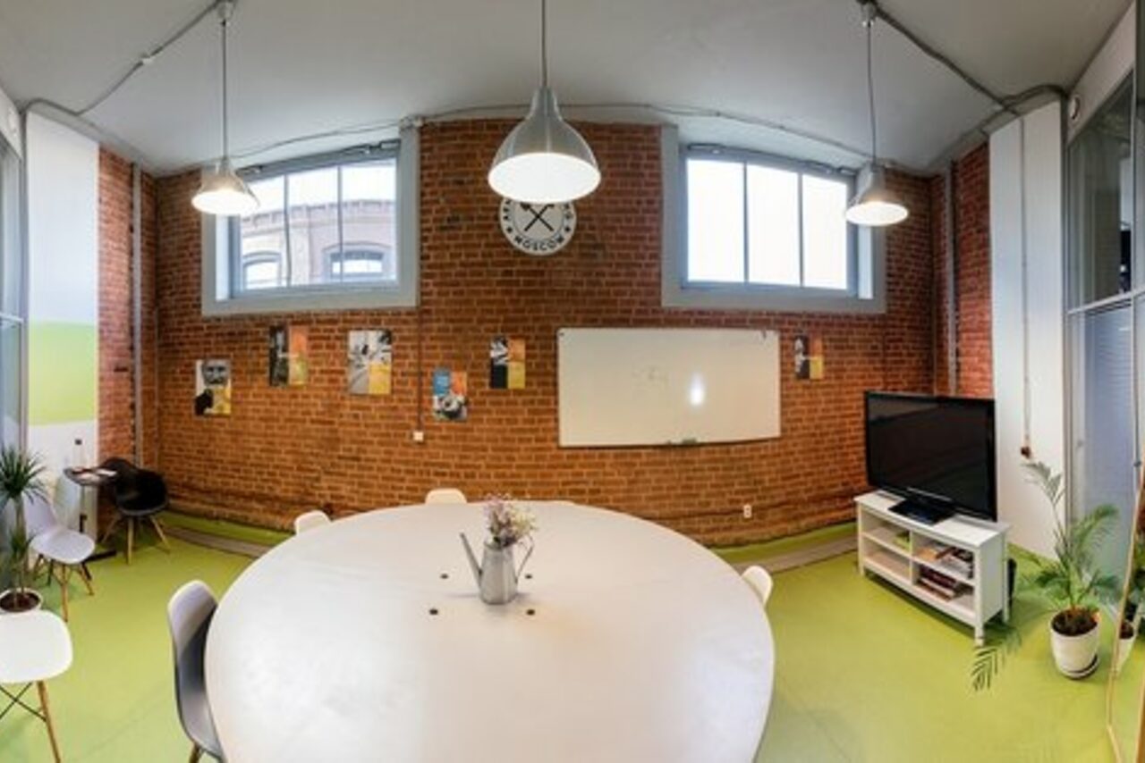 Арендовать Переговорная комната на территории ARMA Coworking