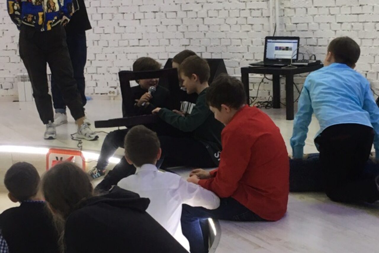 Арендовать Белый кирпичный лофт