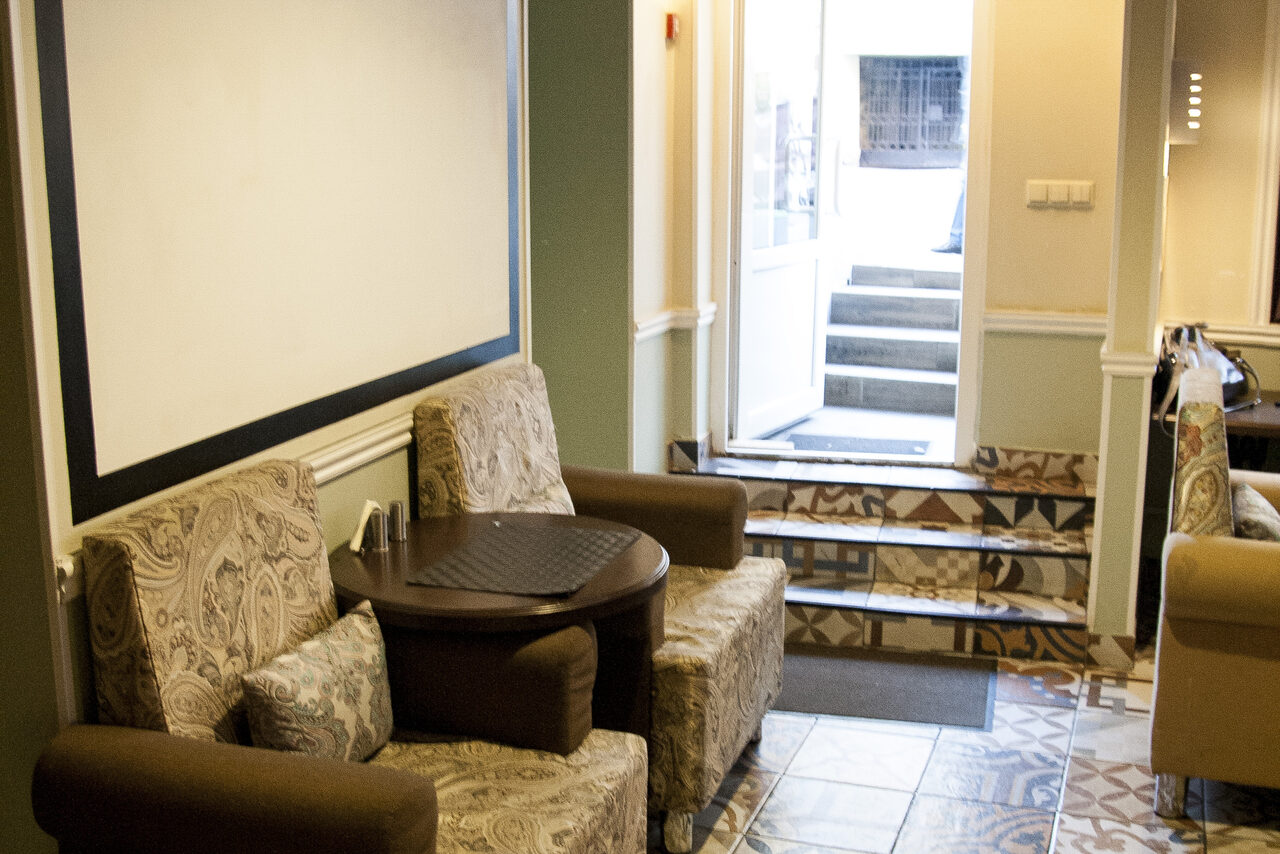 Арендовать Bar Comeback