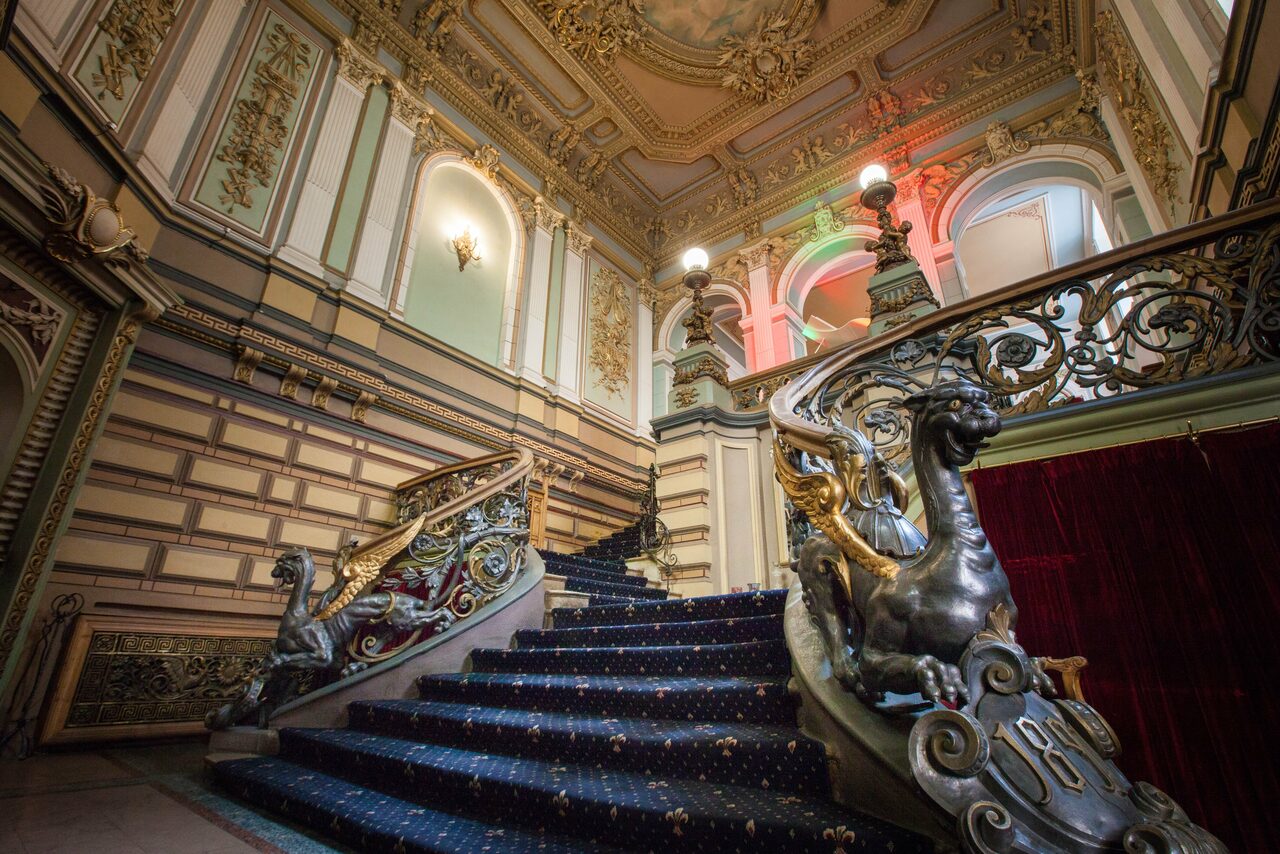 Арендовать Королевский лофт