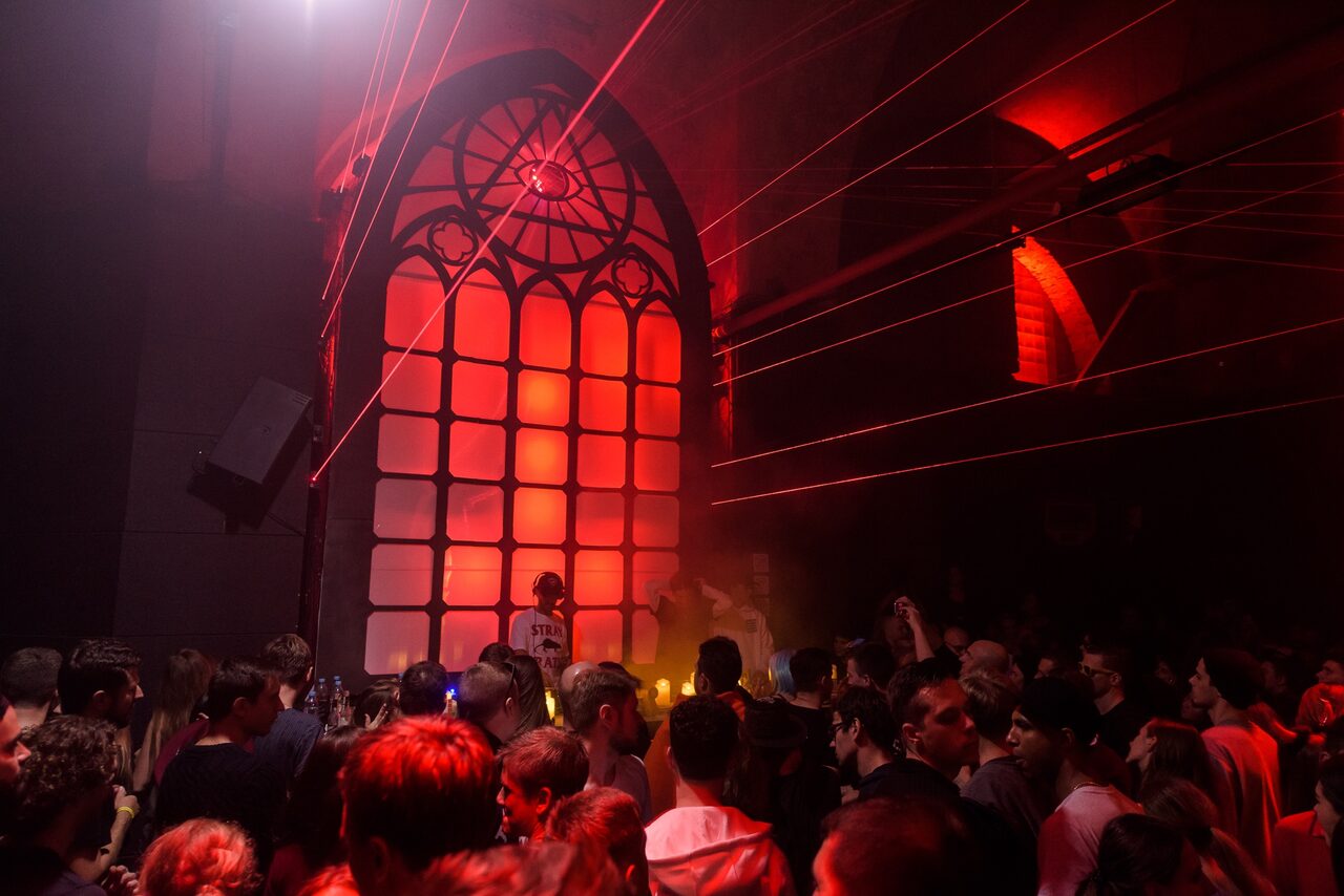 Арендовать Blank – клубное пространство