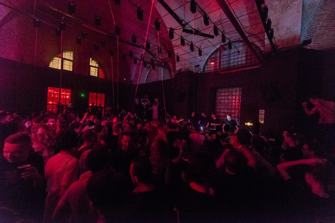 Арендовать Blank – клубное пространство