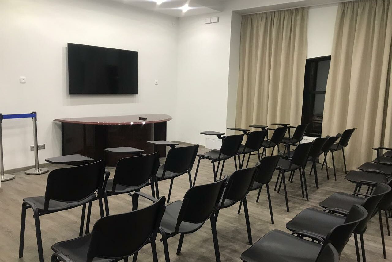 Арендовать Парк Freezone Конференц-зал с панорамными окнами за городом