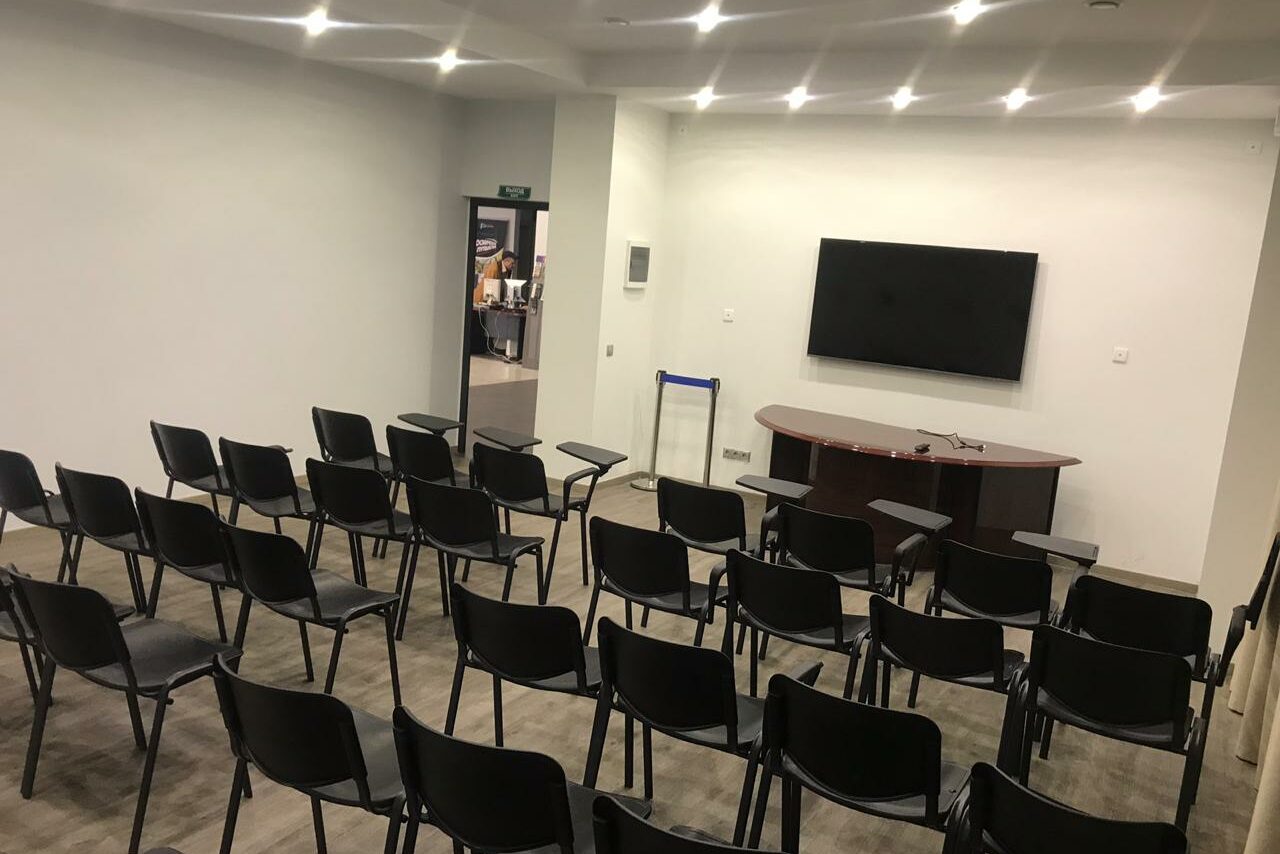 Арендовать Парк Freezone Конференц-зал с панорамными окнами за городом