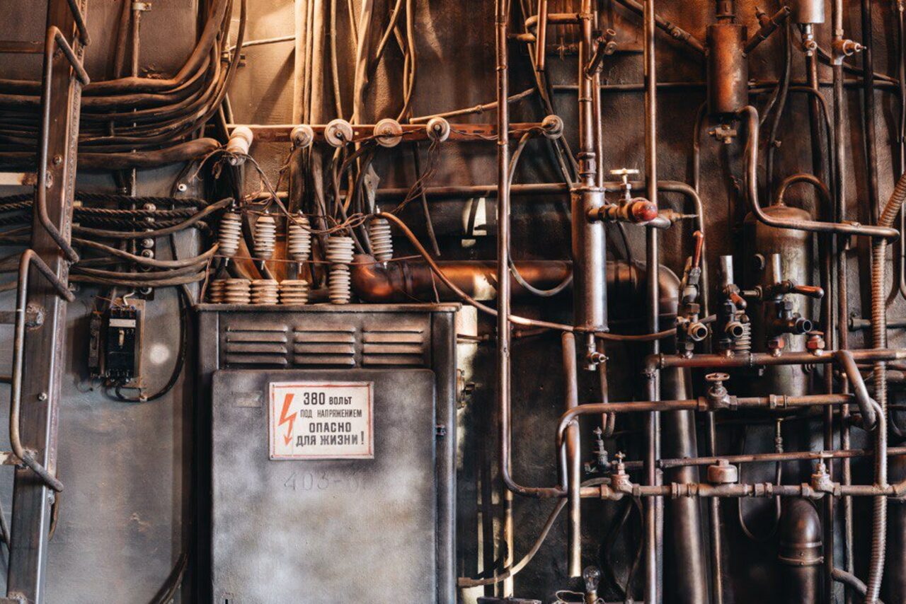 Арендовать Полигон. Фабрика Зал в стиле стимпанк