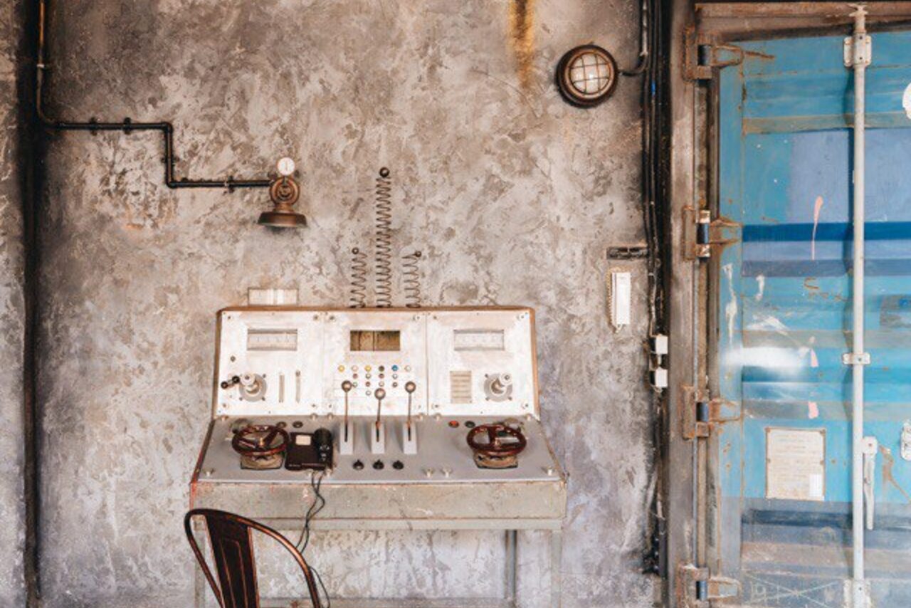 Арендовать Полигон. Фабрика Зал в стиле стимпанк