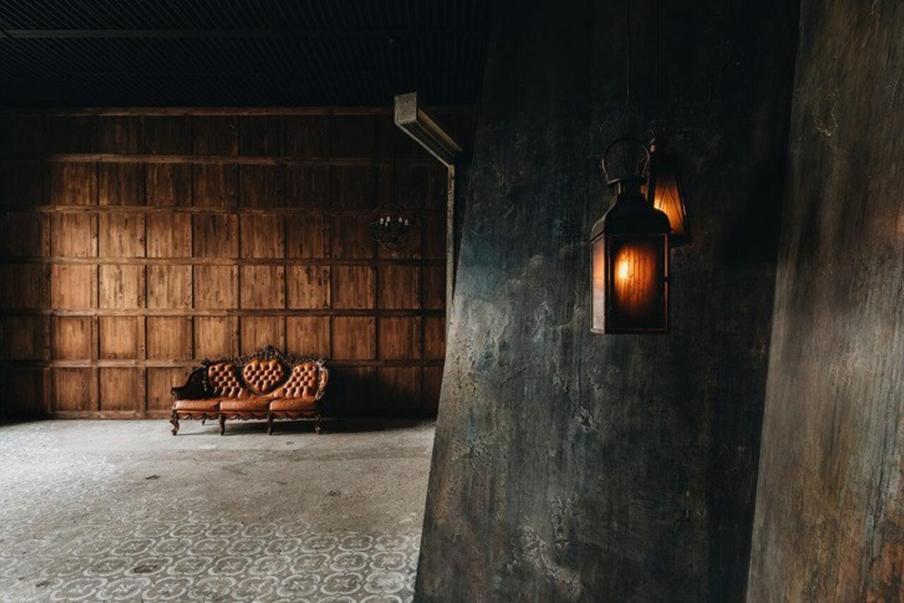 Арендовать Полигон. Текстурный зал Лофт с фактурными стенами