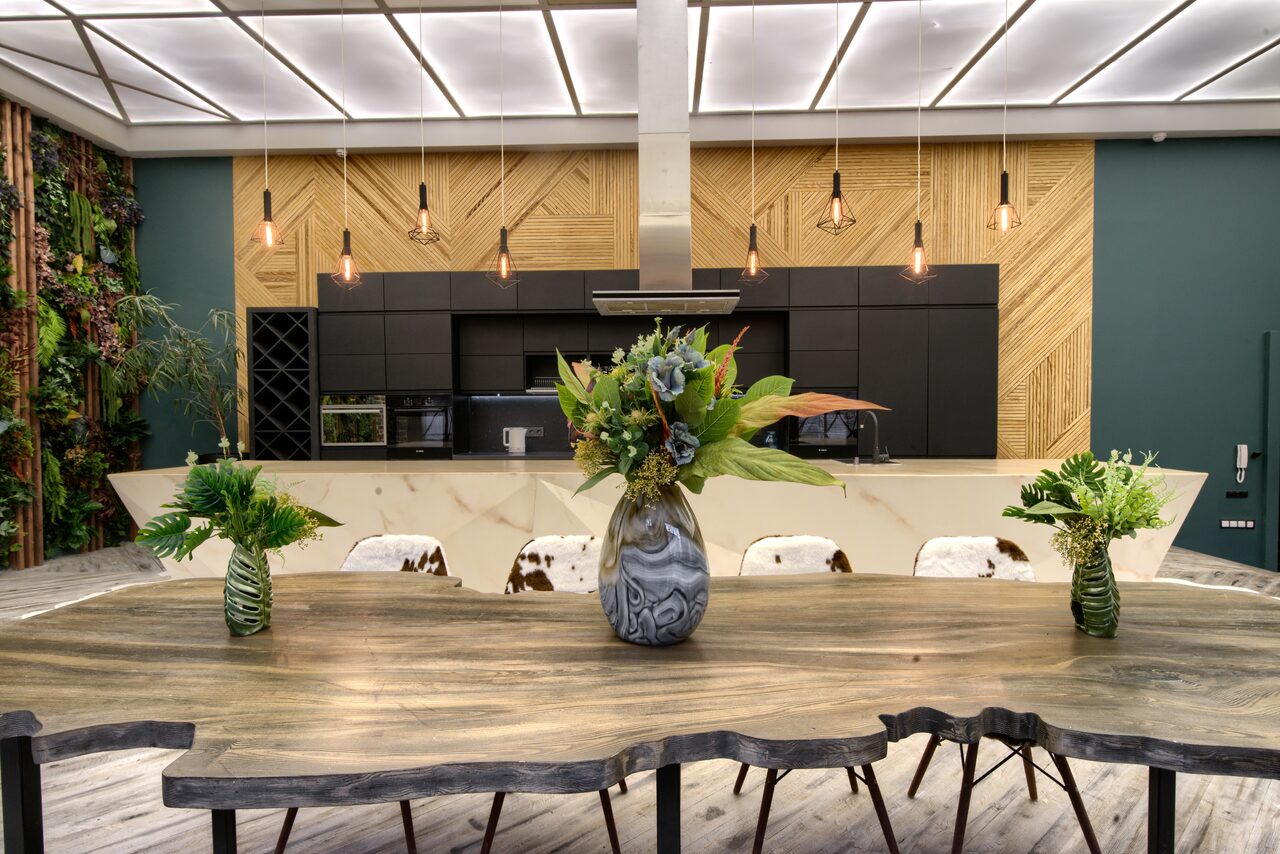 Арендовать Полигон. Лофт с кухней