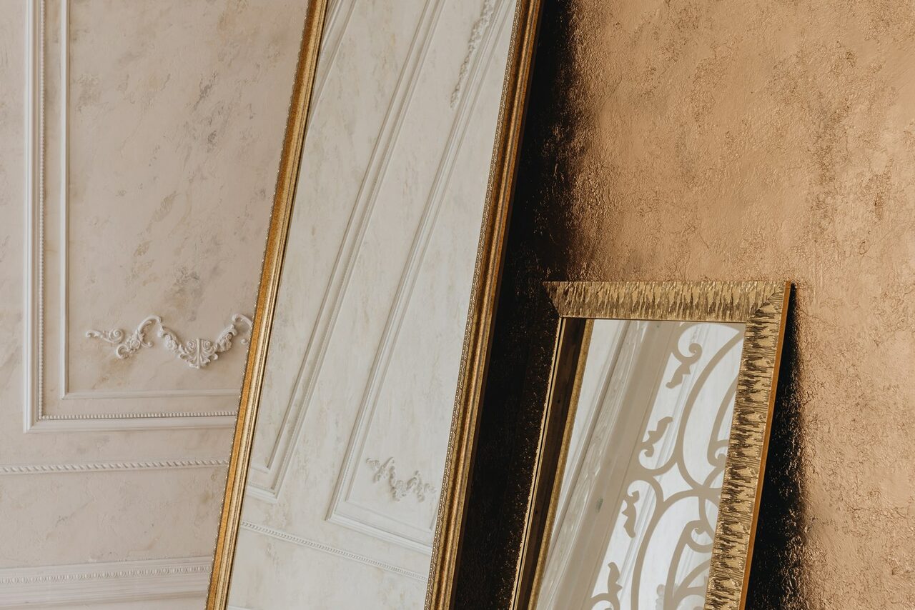 Арендовать Loft in classic style