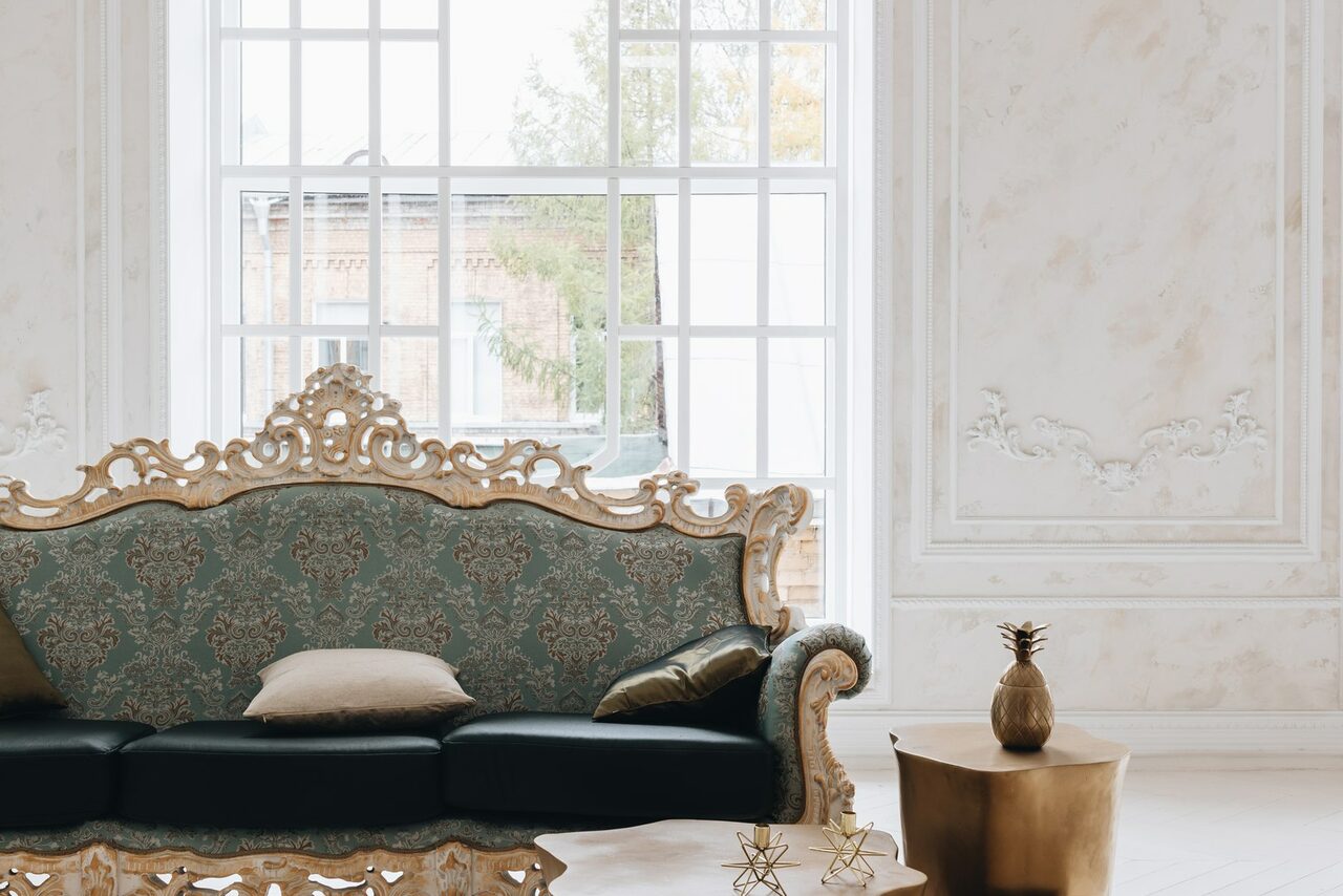 Арендовать Loft in classic style