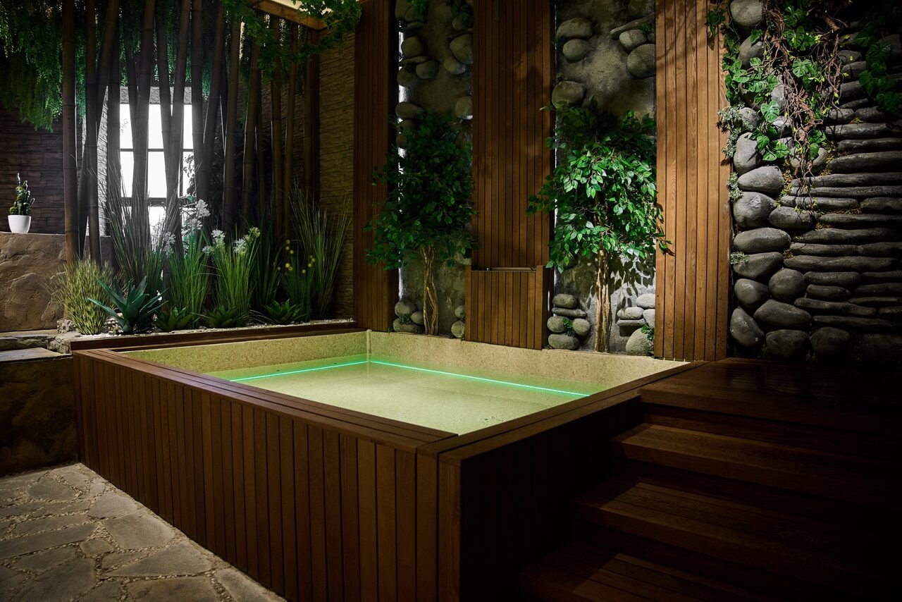 Арендовать Полигон. Бали  Тропический зал