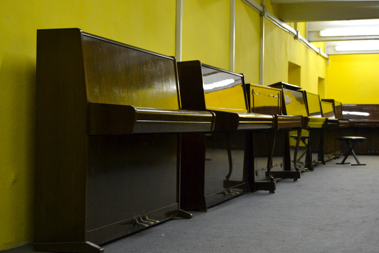 Арендовать Помещение с фортепиано для праздников и творческих встреч