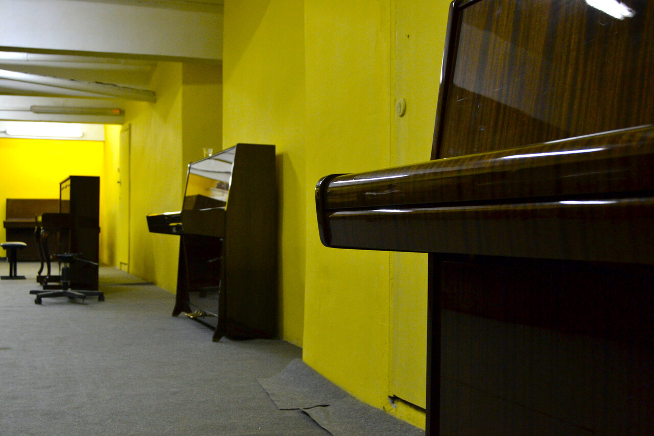 Арендовать Помещение с фортепиано для праздников и творческих встреч