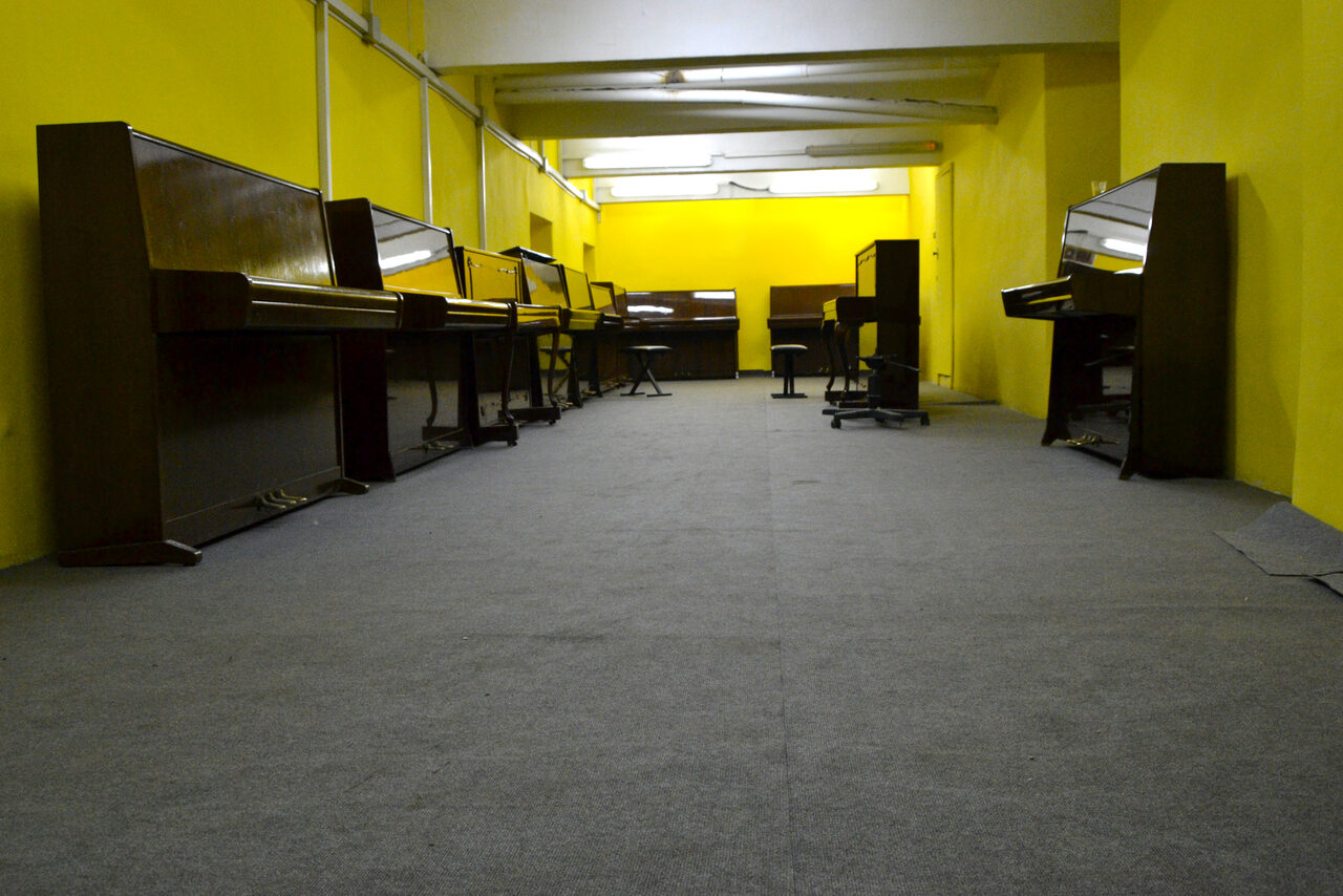 Арендовать Помещение с фортепиано для праздников и творческих встреч