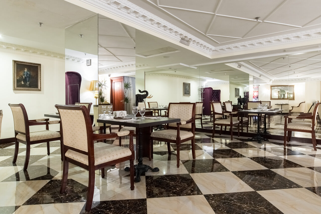 Арендовать Ресторан «The Rooms Café»